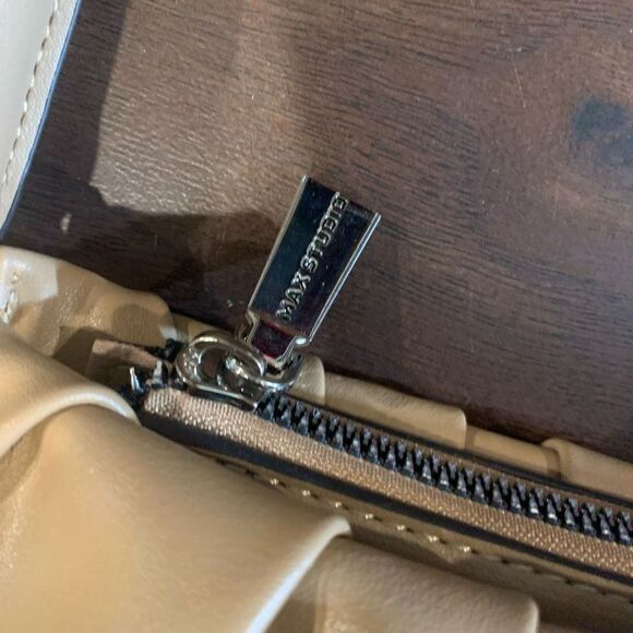 Max studio Tan Soft Puffy Pleated Style Vegan Leather Shoulder Bag New - Picture 7 of 8